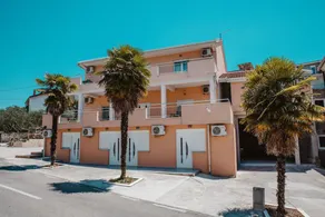 Flat with 2 rooms for 7 persons - Image 2