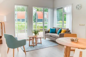Lakeside Bungalow with Sauna - Image 3