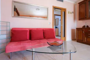 House with garden, terrace & BBQ - Image 4