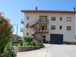 House with terrace, garden & BBQ - Image 2
