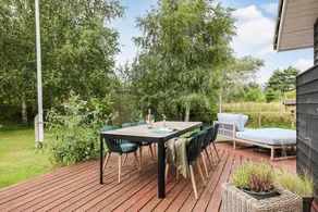 House with barbecue, jacuzzi & terrace - Image 2