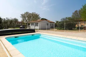 Family-friendly lovely house with pool, terrace & garden - Image 2