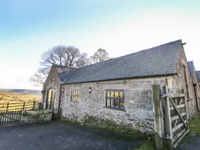Cottage with barbecue & garden - Image 3