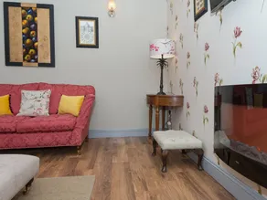 Family-friendly pleasant cottage with garden | Pets allowed - Image 3