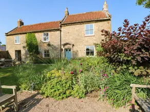 Family-oriented wonderful cottage with garden & terrace | Pets allowed - Image 2