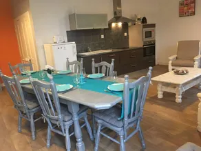 Cottage avec jardin, piscine chauffée et barbecue - Image 4