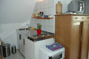 Apartment with barbeque, garden & terrace | Garden view - Image 2