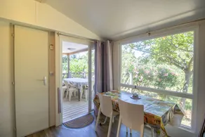 Flat with pool, terrace & garden - Image 5