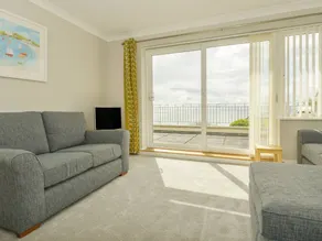 Family-oriented cottage with garden | Beach view | Next to the beach - Image 4