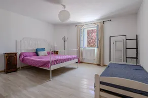 Bed & breakfast with terrace & garden | Mountain view - Image 2