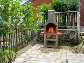 Holiday home with terrace, barbecue & garden | Sea view - Image 5