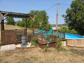 Ferienhaus mit Grill, Terrasse und Pool | Bergblick - Image 2
