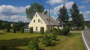 Holiday home with BBQ, terrace & garden - Image 2