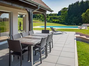 Children-friendly house with barbeque, garden & private pool | Good for workation - Image 5