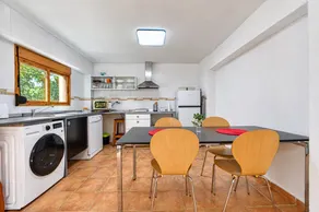 House with terrace, pool & barbeque | Mountain view | Dogs allowed - Image 3