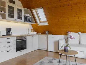 Holiday apartment with barbeque & terrace - Image 3