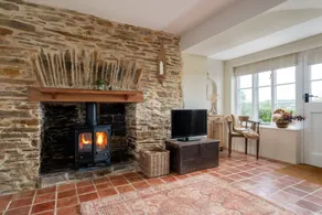 Holiday home with garden | Garden view - Image 5