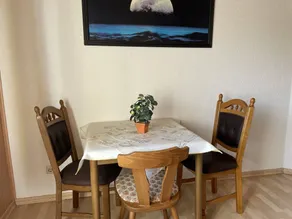 Holiday apartment with BBQ & garden - Image 3