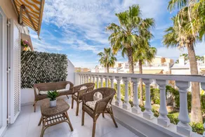 Holiday home with barbeque, terrace & pool - Image 4