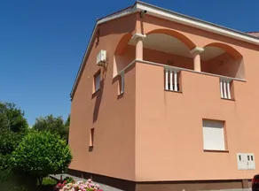 Apartmani Luna - Two Bedroom Apartment - Image 4