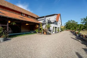 Child-friendly spacious cottage with sauna, heated pool & barbecue | Pet-friendly - Image 2