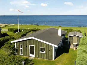 Ferienhaus mit Grill und Terrasse | Meerblick - Image 3