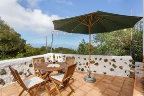House with private pool, terrace & garden - Image 3
