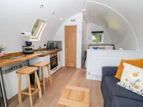 Charming cottage with garden & jacuzzi - Image 3