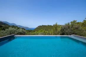 Maison de vacances avec internet haut débit, terrasse et piscine privée | Vue mer - Image 2