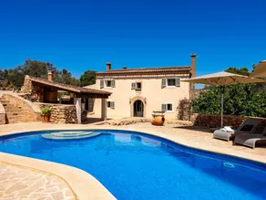 Finca with terrace & pool - Image 2