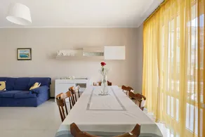 Holiday apartment with terrace - Image 3