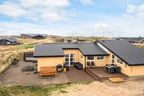 Holiday home with sauna & barbecue - Image 2