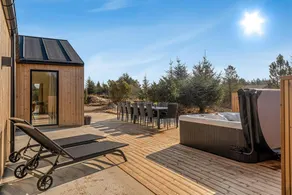 Children-friendly holiday home with terrace, hot tub & sauna | Dogs allowed - Image 2