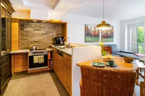 Holiday apartment with BBQ, garden & terrace | Garden view - Image 5