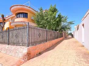 Charming holiday apartment with pool | Close to the beach - Image 2