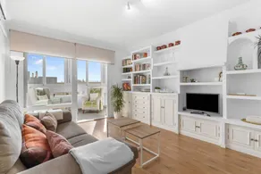 Children-friendly nice apartment with pool & terrace | Sea view | Next to the beach | Suitable for remote work - Image 3
