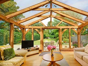 Cottage with garden - Image 2