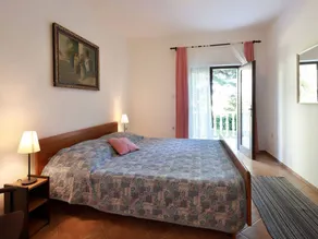 Apartamento con terraza y barbacoa - Image 5