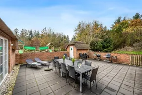 Cottage with sauna, pool & terrace - Image 5