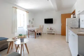 Flat with 1 room for 4 persons - Image 5
