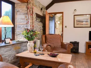Child-friendly cottage with barbeque & garden | Pets are welcome - Image 2