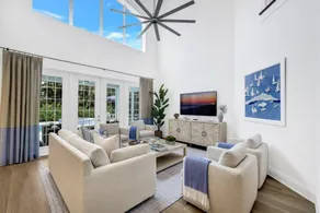Condo with barbecue, terrace & private pool - Image 5