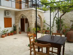Apartment with BBQ & garden - Image 5