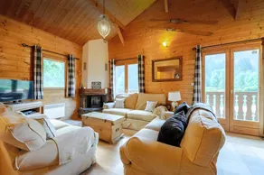 Modern Traditional Ski Chalet Recently Renovated with WiFi, Wii, iPad, Satellite TV - Image 2