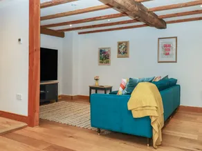 Child-friendly cottage with terrace & garden | Dogs allowed - Image 4