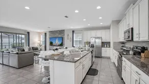Spacieuse villa conviviale et familiale avec jardin, piscine privée et jacuzzi - Image 5