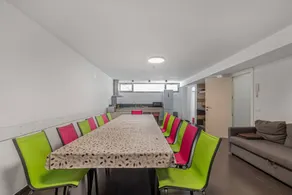 Casa vacacional con barbacoa, jardín y terraza | Vistas al jardín | Perfecta para el trabajo en remoto - Image 5