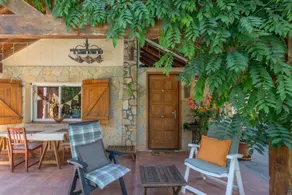 Merveilleuse maison adaptée aux familles avec barbecue, jardin et piscine | Vue montagne | Adaptée au travail à distance | Avec animaux acceptés - Image 4