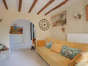 Cottage with garden - Image 4