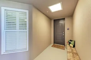 Flat with heated pool & terrace - Image 5
